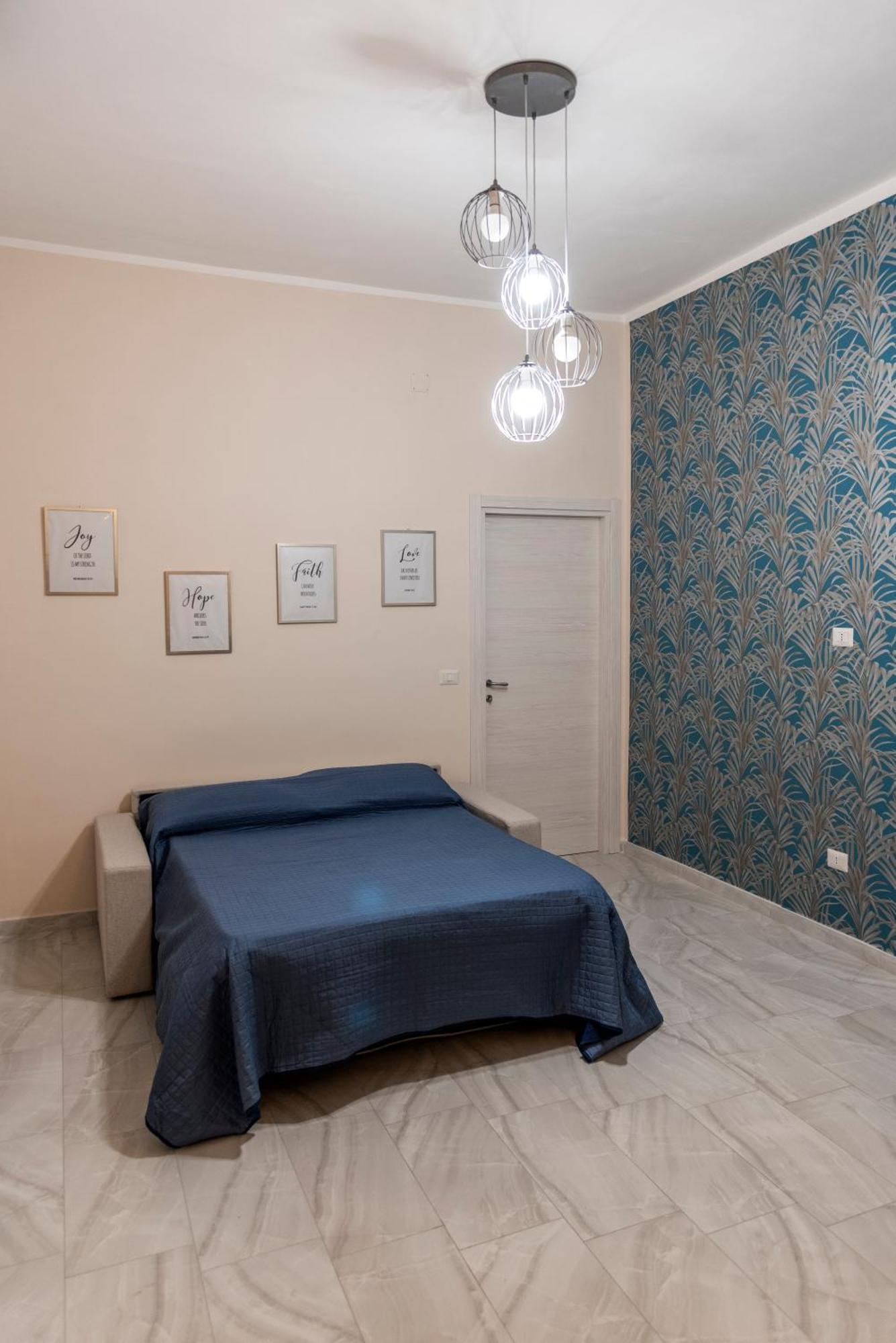 Charm House Apartment Naples Exterior photo